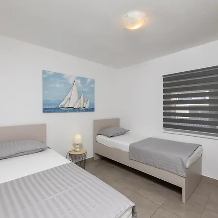 Ivan Apartman