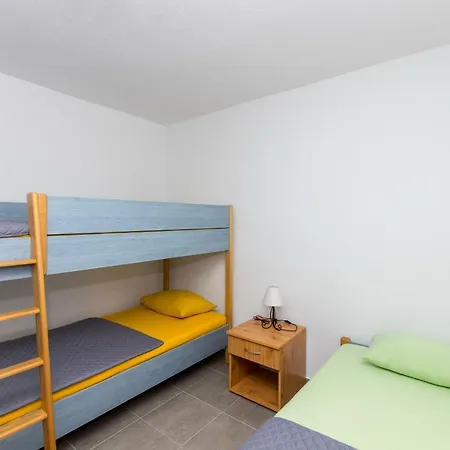Ivan Apartman