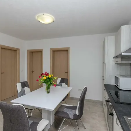 Apartman Ivan *