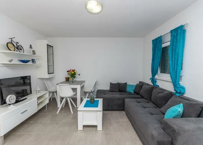 Ivan * Τρογκίρ